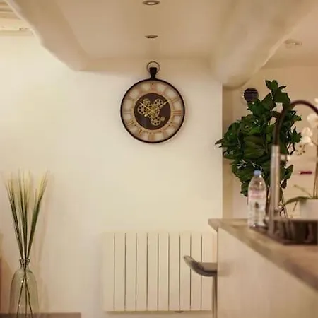 Appart Au Coeur Du Vieux-nice Daire