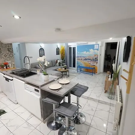 Appart Au Coeur Du Vieux-nice Daire Nice